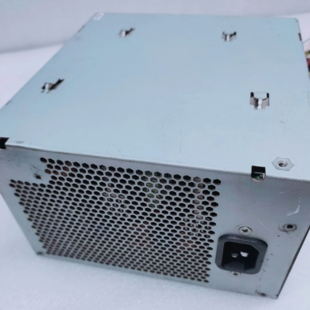 

DPS-500QB A Блок питания M470 S26113-E538-V50-02 500 Вт