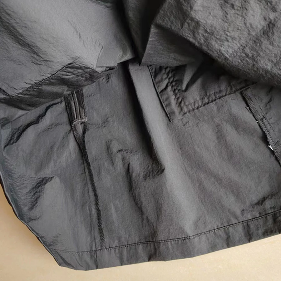 Damen High-Waist A-Linien-Shortsrock mit verstellbarem Gürtel, Seitentaschen & Schlitz am Saum – Schwarzes, vielseitiges Outfit für die legere Bürodame – Detail 23