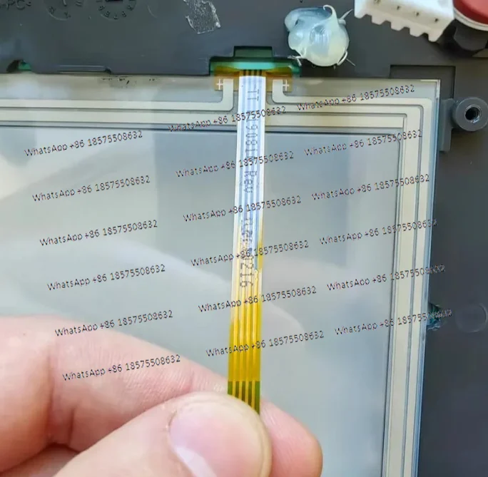 Ecran-tactile-neuf-tt-a190810-rev-c-md280216-pour-cci-50-hmi-cci50-plc-cci-50