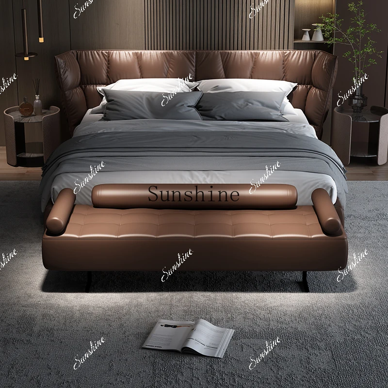 

Italian minimalist bedside stoolBedside stool in the bedroom FT