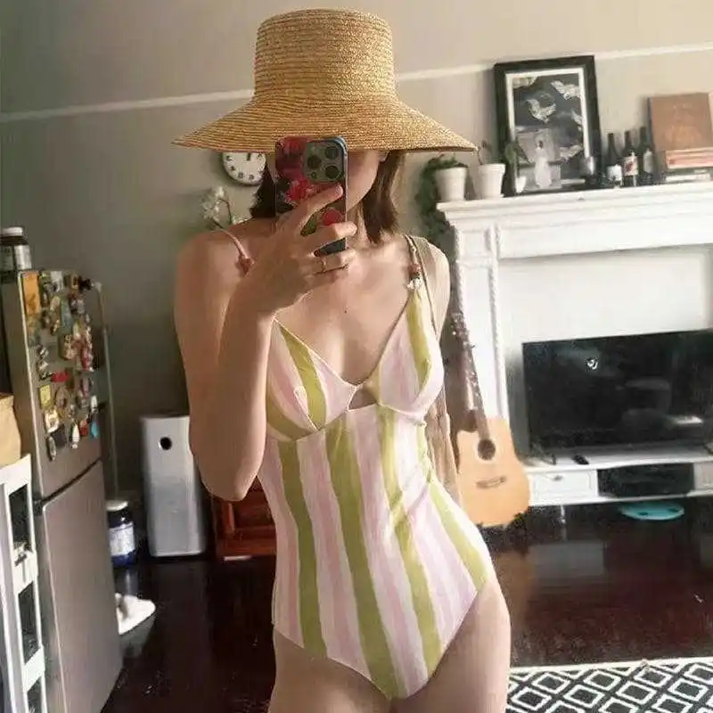 

Интернет-хит: женский слитный купальник в полоску, элитный, с эффектом пуш-ап, корректирующий фигуру, облегающий, для отпуска, чистое искушение