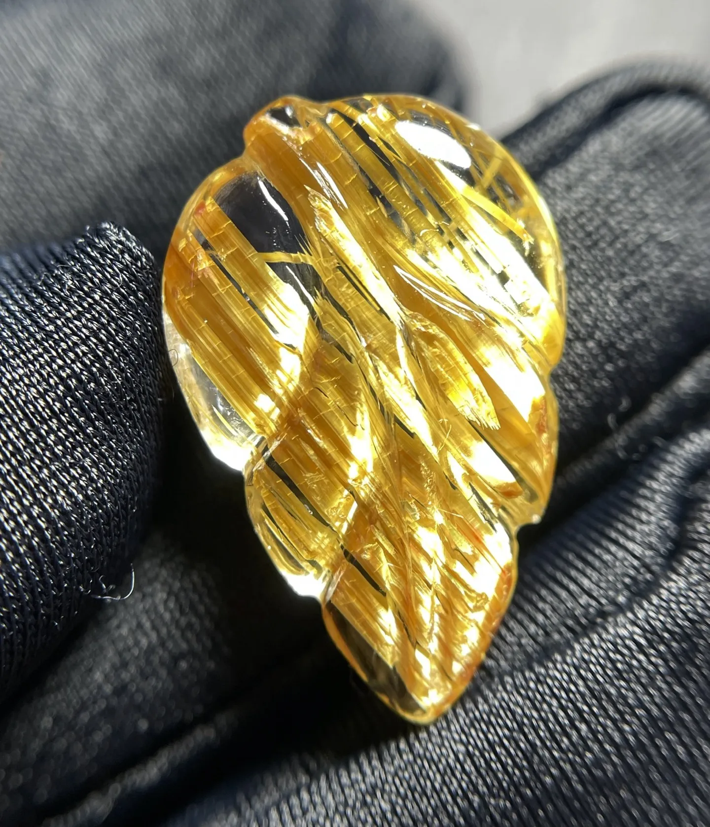 Natural Gold Rutilated Quartz Pendant Leaf Rutilated Jewelry 23.2*14.8*5.3mm Men Women Brazil AAAAAAA