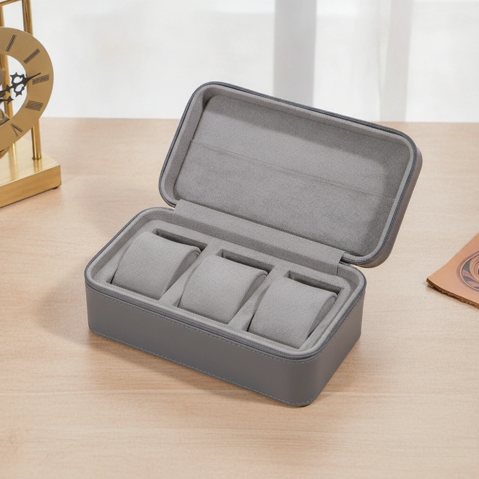 Watch Storage Case Compact Watch Travel Case Organizer Shielding Sturdy for Travelers