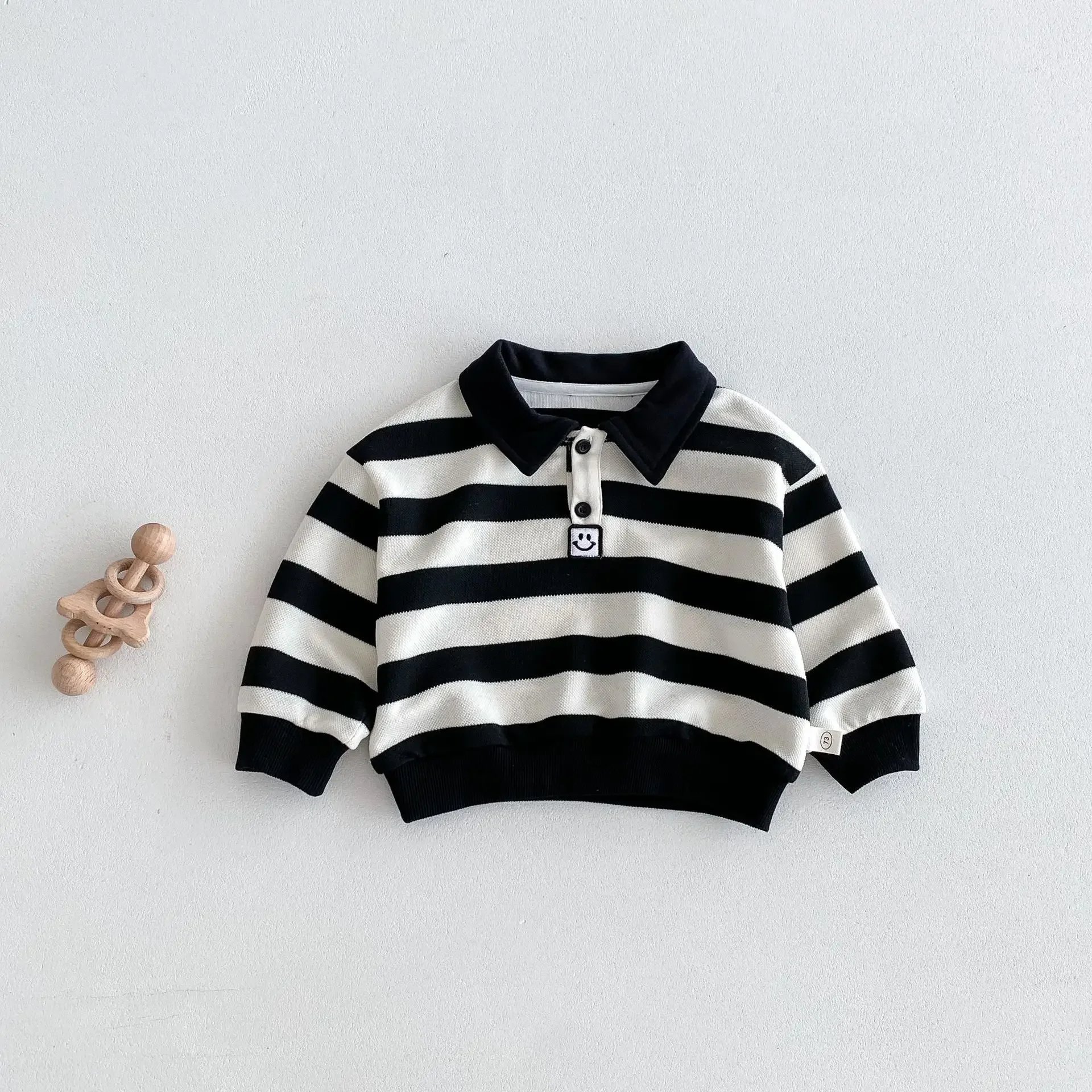 

Children's striped sweatershirt 0-5 years old autumn Korean children's clothing boys simple long-sleeved T-shirt baby tops