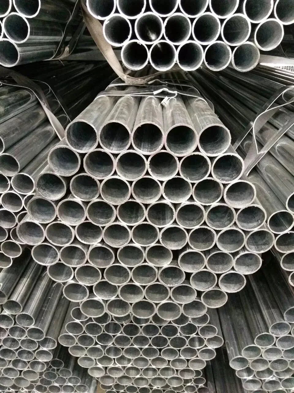 

#Chinese Supplier Pre Galvanized GI Pipe Steel Round Pipe Galvanized Steel Tube For Buildings
