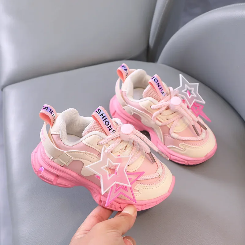 

Детская светящаяся спортивная сетчатая обувь, детская светодиодная обувь для папы, блестящие дышащие кроссовки для девочек, светящиеся легкие кроссовки для мальчиков