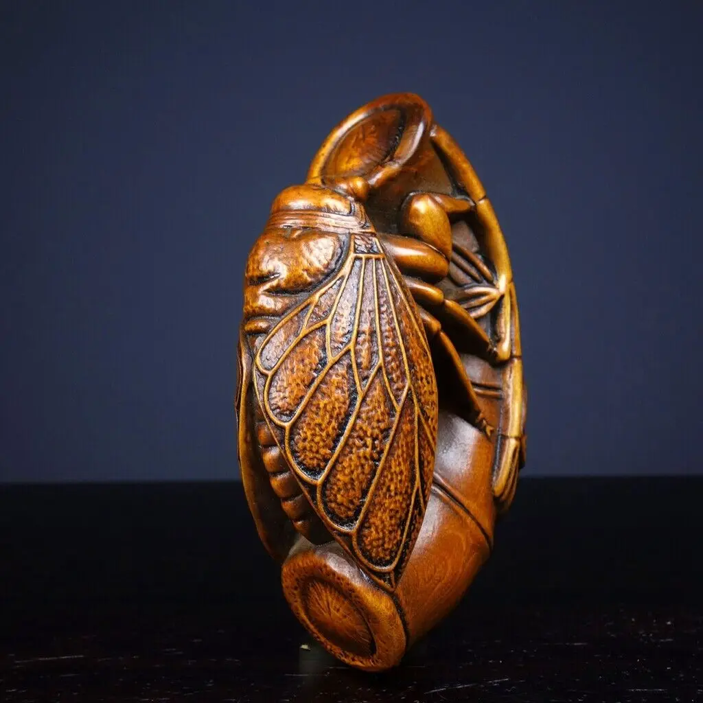 

Chinese Natural Boxwood Hand carved Exquisite Cicada Statue
