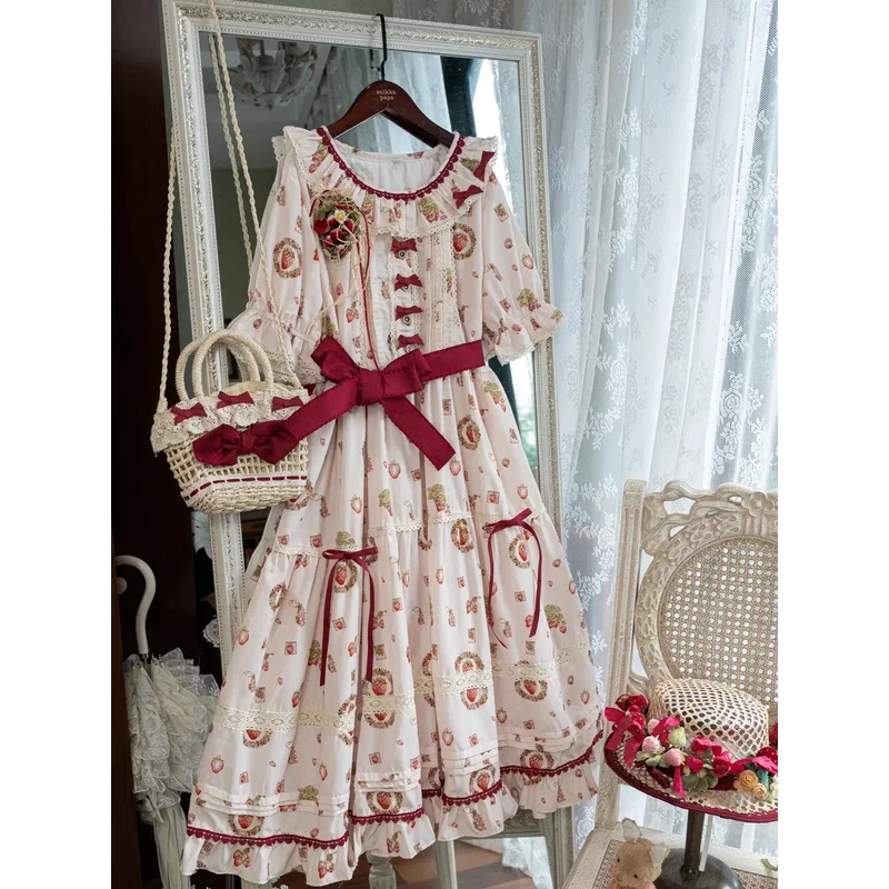 เดรสโลลิต้าทรงเอไลน์พิมพ์ลายสไตล์ญี่ปุ่นย้อนยุคหรูหรา แต่งระบาย คอทรงกลม แขนสั้น เอวสูง แต่งเชือกผูกโบว์ทรงเข้ารูป รุ่น 202