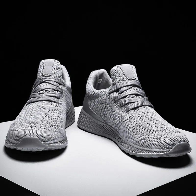 Mesh-Sportschuhe für Herren im Frühjahr, atmungsaktive und trend ige Freizeit schuhe, vielseitig für Sommer arbeiten, Lauf-und Freizeit schuhe