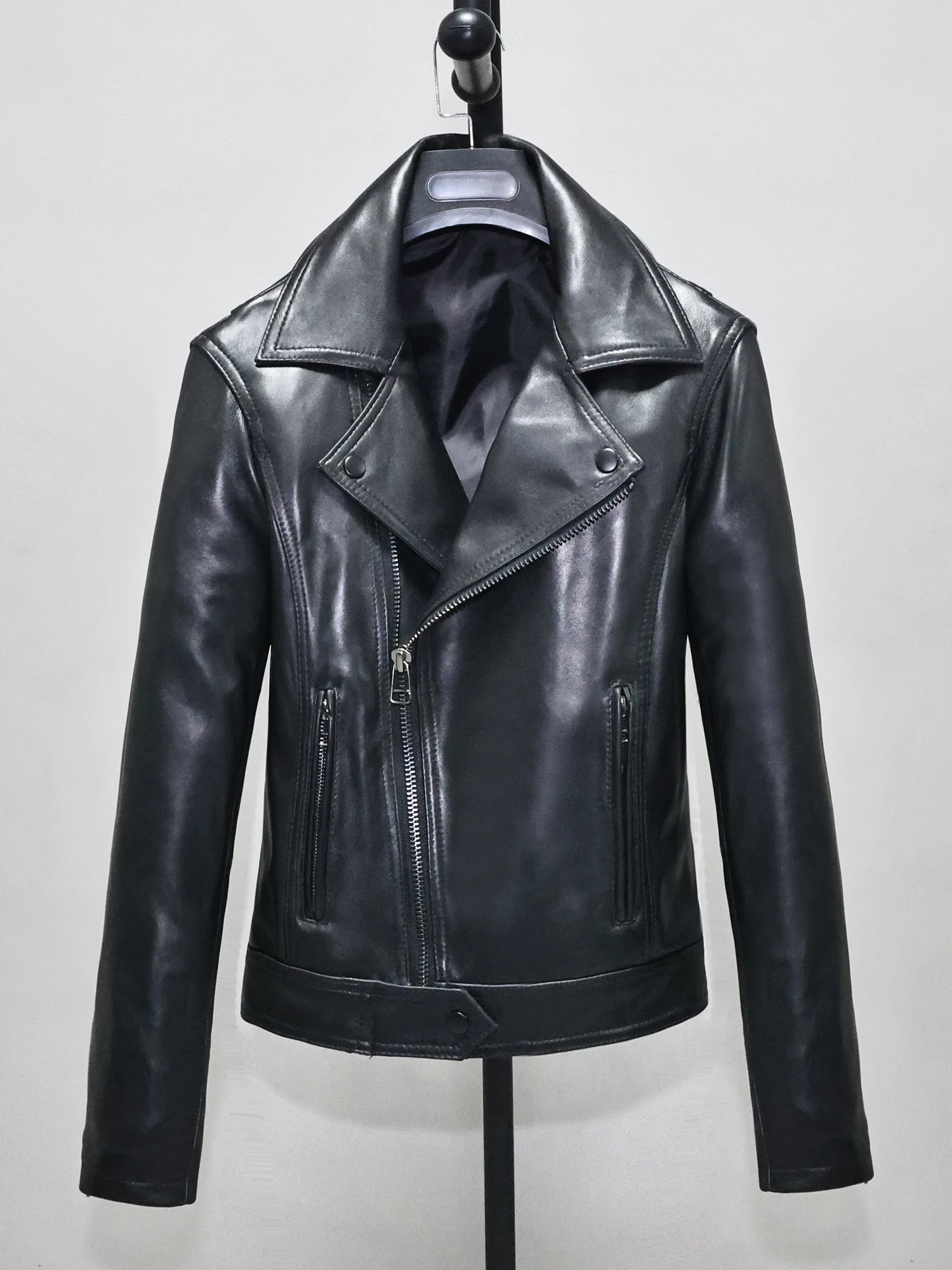 Jaqueta Feminina Curta de Couro Macio Estilo Biker Punk, Corta-Vento Profissional, Cor Pura com Zíper