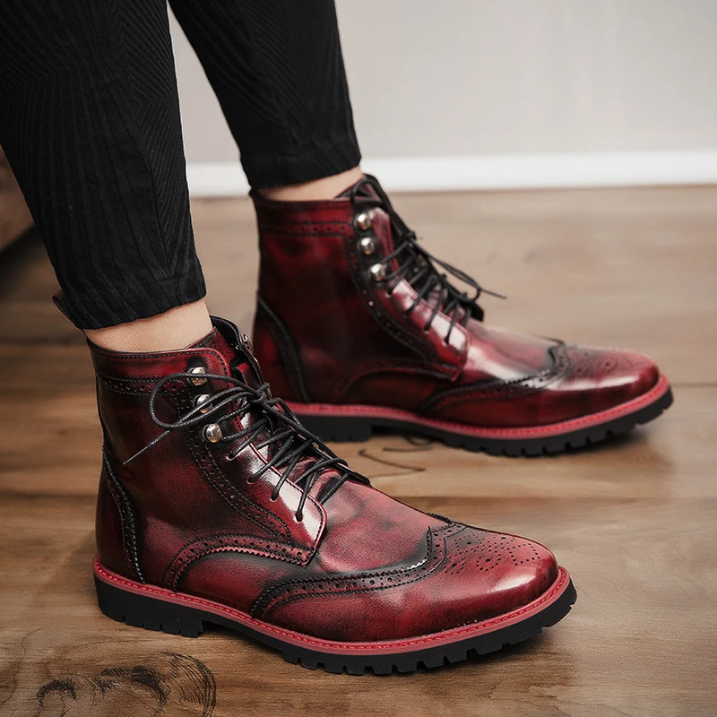 Men Lace-up High Top Brogue Carved Business Boots