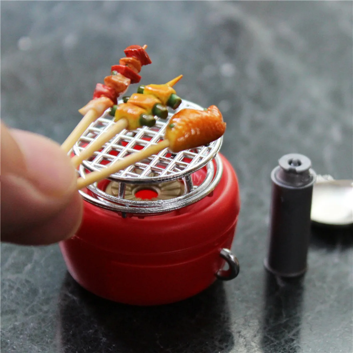 1/12 Miniatuur Outdoor Barbecue Mini Gasfornuis Bbq Grill Voor Barbies Ob11 Pop Accessoires, Rood, Vierkant