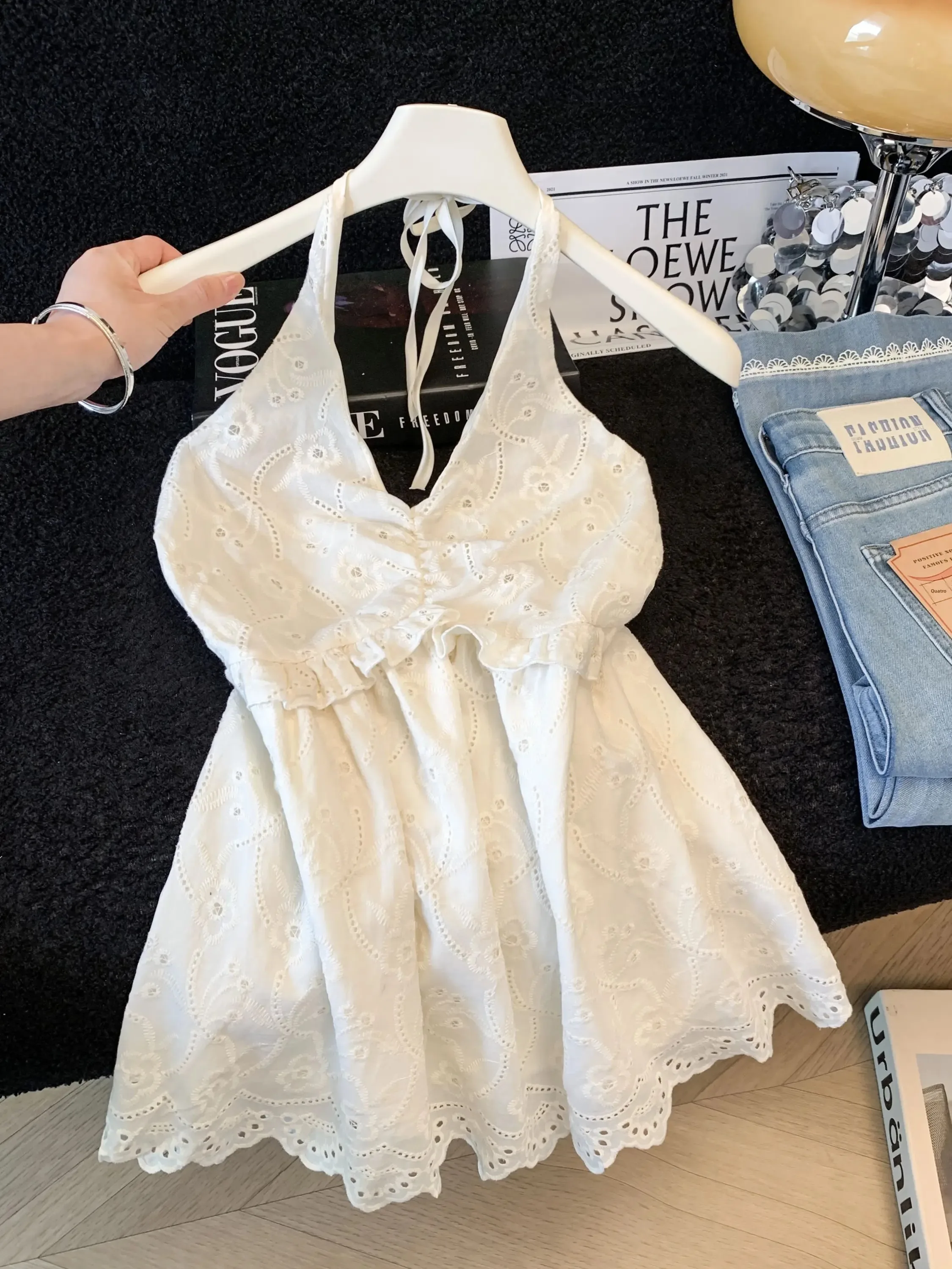 Top Feminino Chique com Decote V e Alças Halter, Efeito Emagrecedor, Estilo Fada de Verão, da Fábrica Treze de Guangzhou