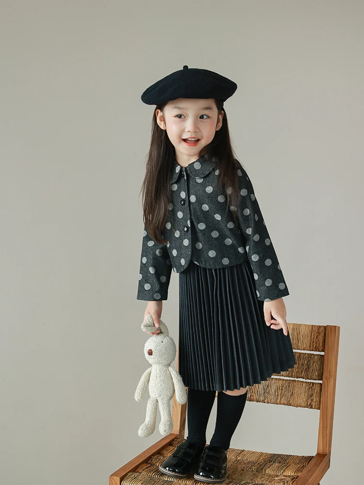 

2024 Newborn Girls Solid Color Skirt Polka Dot Coat Lapel Collar Children's Coats Fashion Baby Girl Trend Matching Classy Set