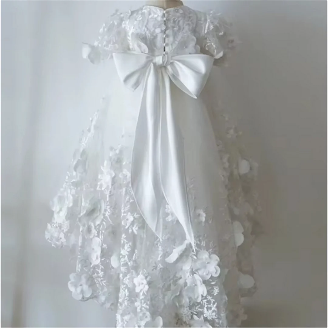 White Christening Gown for Little Kids Customized Lace Appliques Baby Cute First Communion Dresses Toddler Infant Baptism Gowns