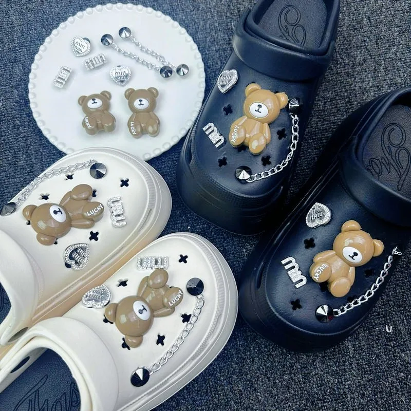 

8PCS Fashion Shoe Charms Set Accessories Hole Shoe Buckle Creativity Cartoon Bear Chain DIY 3D Shoes Decorations