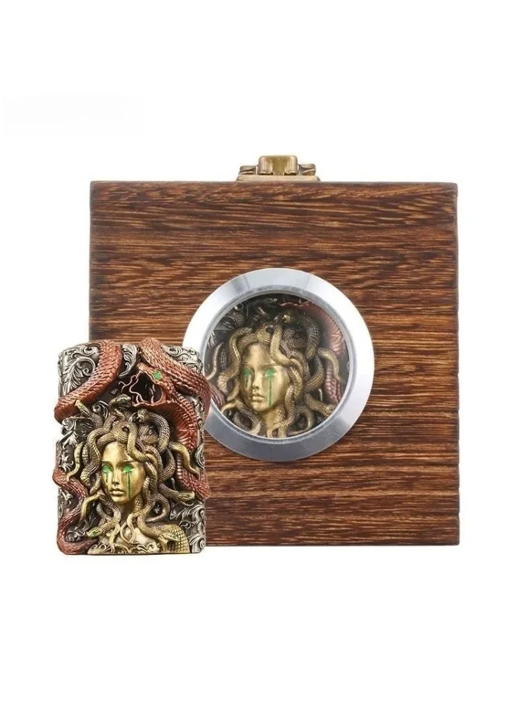 Medusa Armor brandstofaansteker, lichtgevende klassieke slijpschijfaansteker, sigarettenaccessoires, herencadeau - afbeelding 2