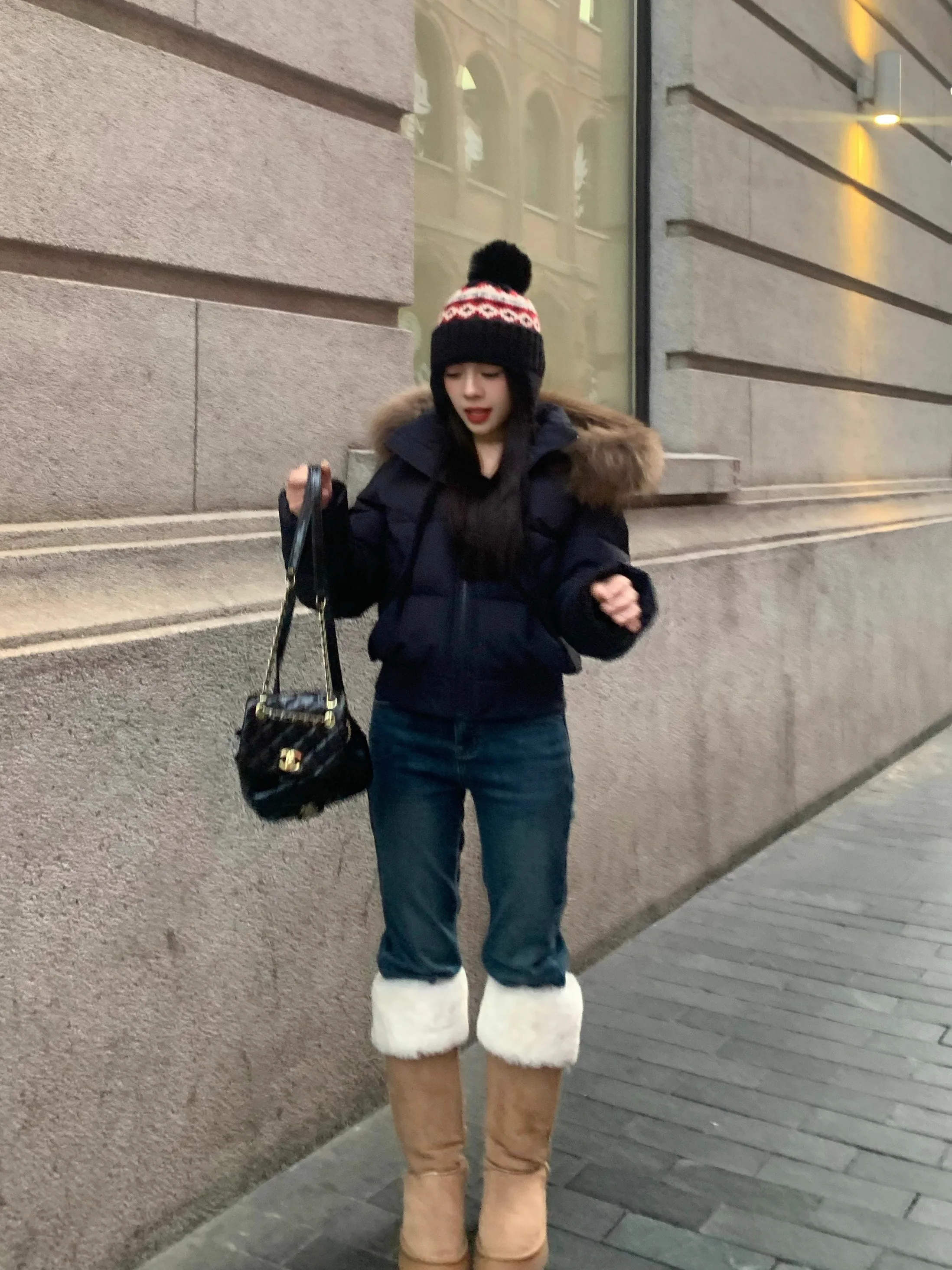 

Large Eye Iceland Snow Thiened ort Bread Sle Korean Version down Jaet with Big Fur Collar Women's Warm Faion Coat