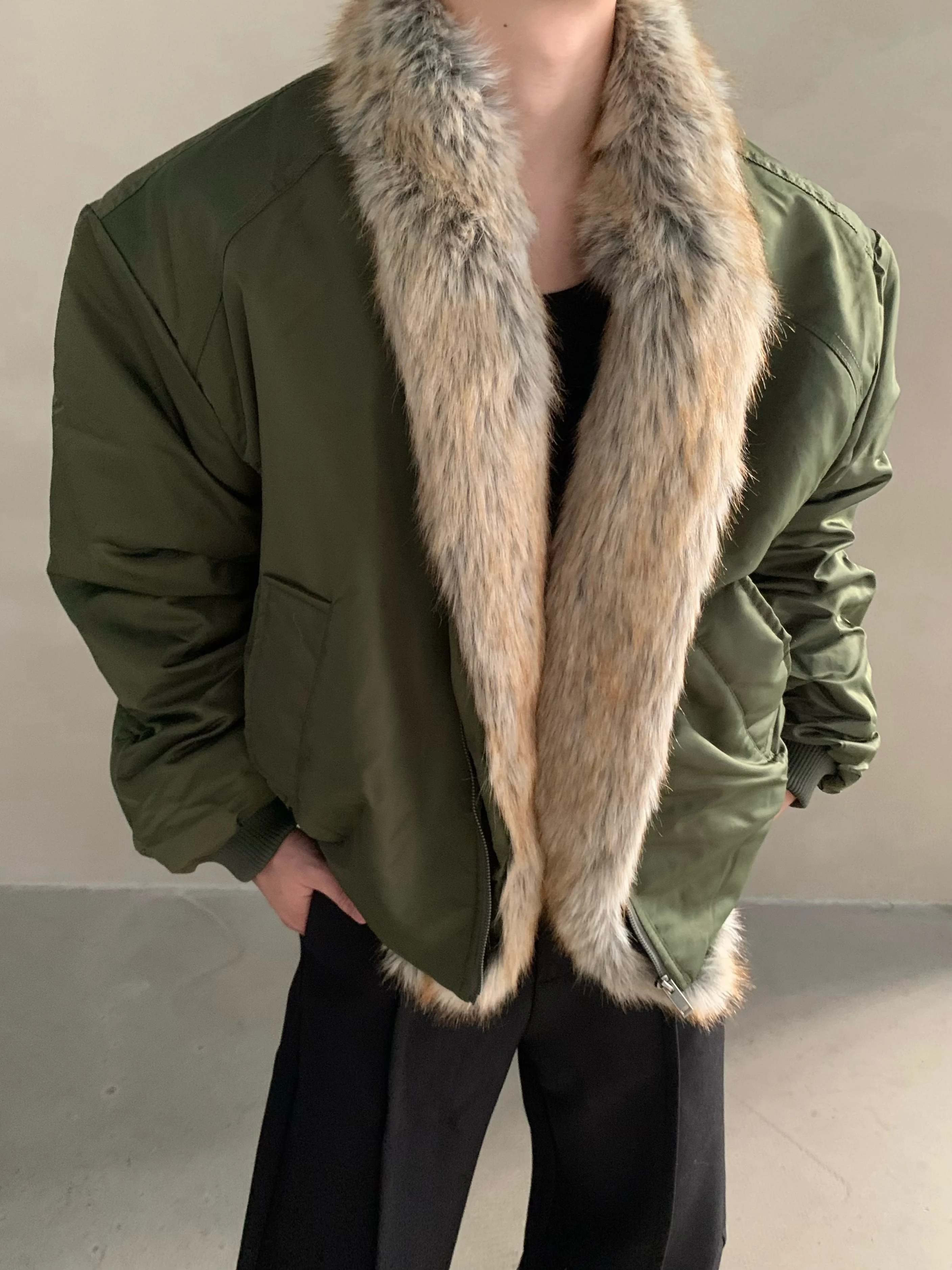 سترات شتوية جديدة للرجال لعام 2025 من الفرو الصناعي الراقية معاطف رجالية سميكة ودافئة أنيقة سترات مريحة بسيطة وسيم #2