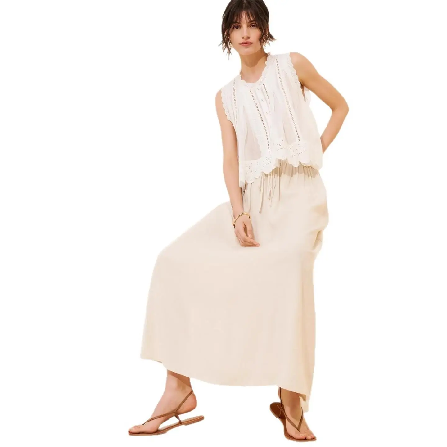 ファッショナブルなレースパッチワークベストトップ レディース サマー新作 2025 カジュアルウェア ヨーロッパ風 スタイリッシュ 冬シーズン 大人服