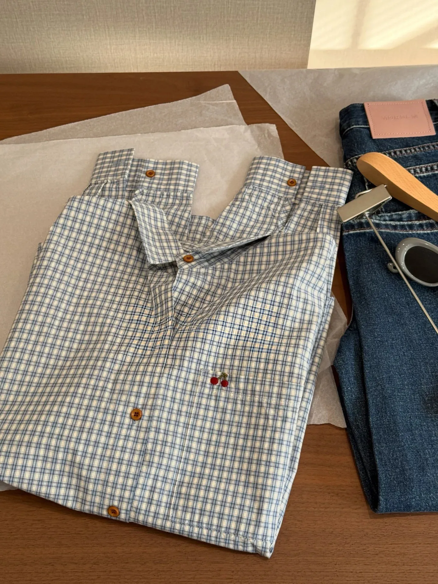 

Женская блузка с вышивкой, длинным рукавом, для многослойных образов, весенняя, для раннего сезона, для повседневной носки, с узором вишневого цвета, базовая, универсальная