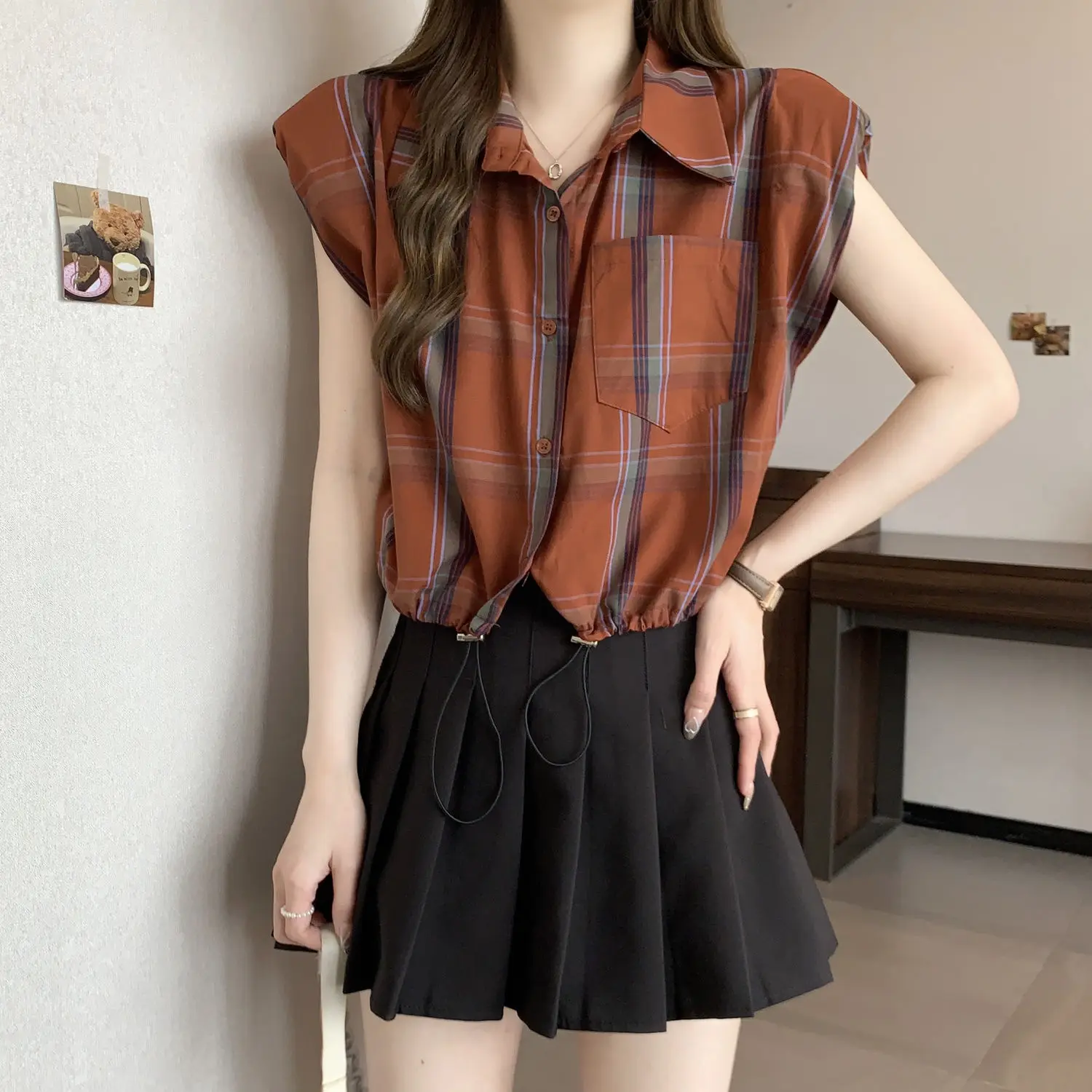 2024 New Vintage Casual Sleeveless Plaid Blouse Summer Fashion Shirring Turn-down Collar Shirts Ladies Fashion Buttons Top Tee