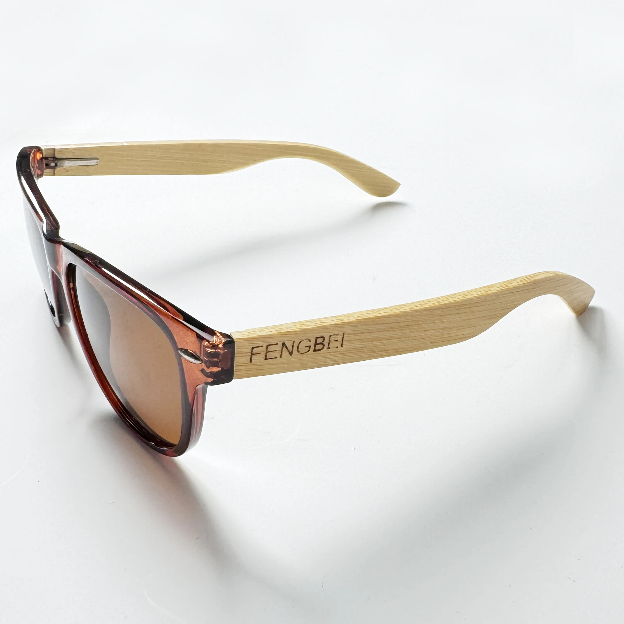 fengbei-polarized-sunglasses-women's-beach-vacation-glasses-uv400-wooden-temples-fashion-accessories