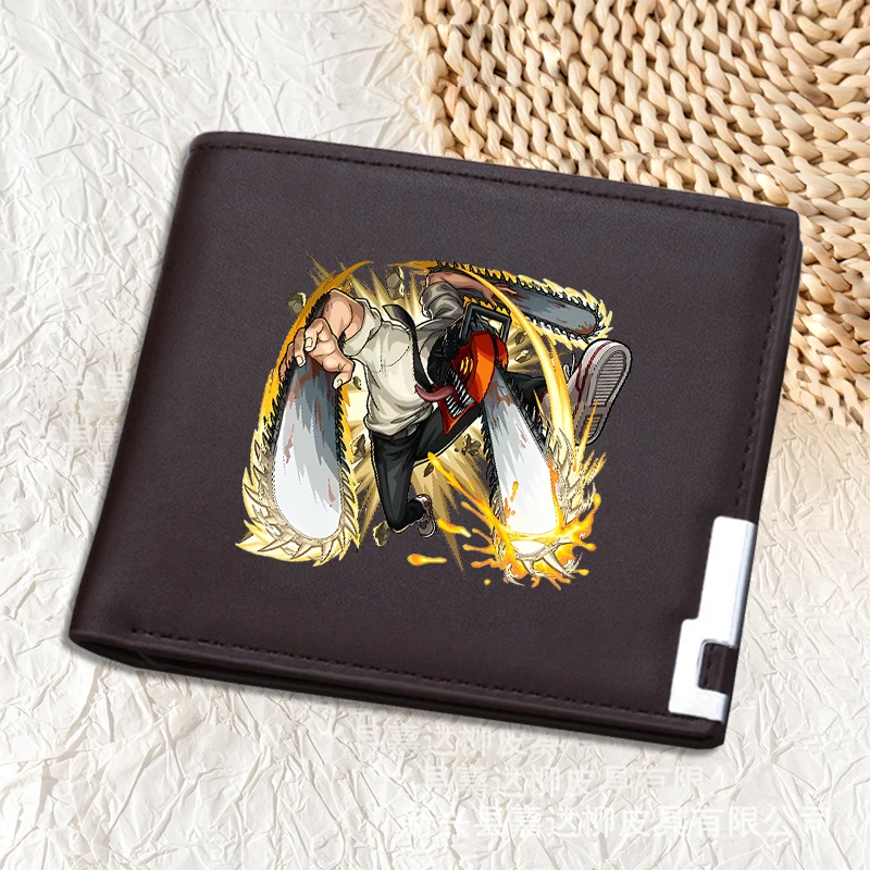 กระเป๋าสตางค์หนัง Chainsaw Man แบบสั้น แฟชั่นธุรกิจ บางเฉียบ มินิมอล พับสองตอน ใส่บัตรเครดิต กระเป๋าใส่เงินลายการ์ตูน