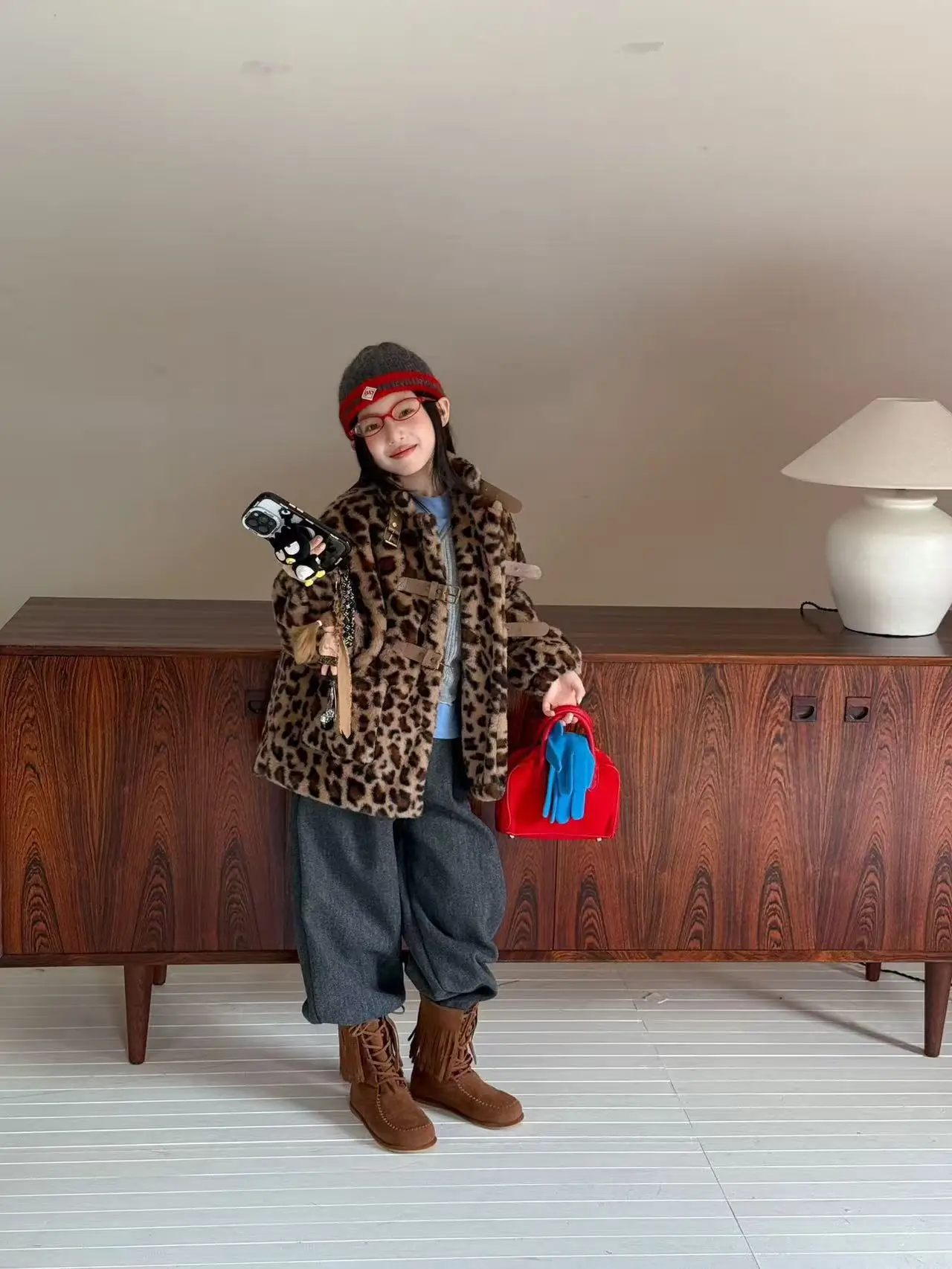 ملابس الأطفال قسم الشتاء معطف الأطفال الأوسط الأطفال بنين بنات ليوبارد طباعة الدافئة فو الفراء معطف الكنز الإناث #2