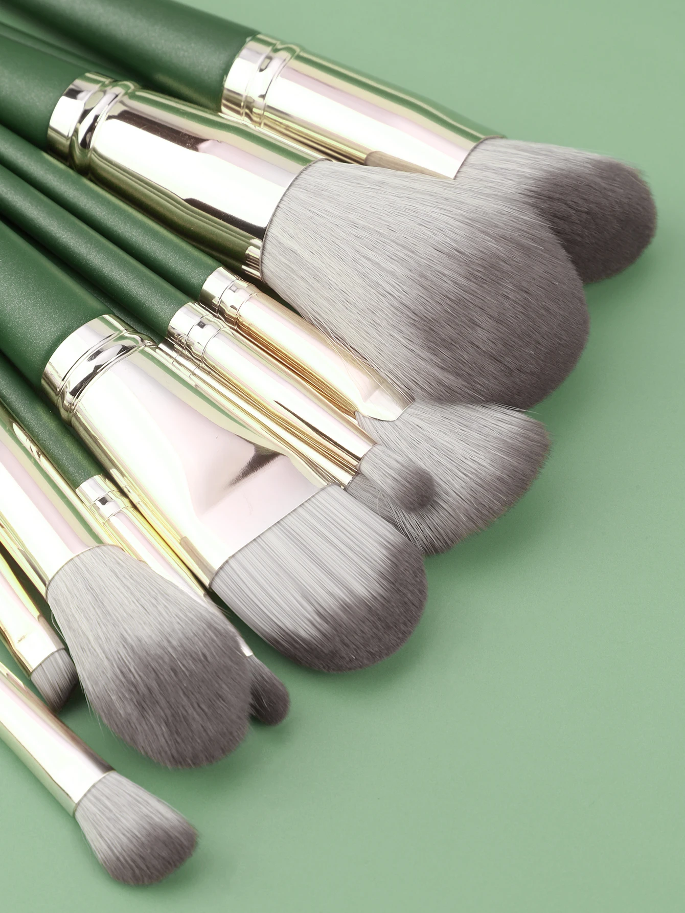 مجموعة فرش مكياج جديدة مكونة من 14 قطعة من Green Cloud، بما في ذلك فرشاة البودرة الناعمة وفرشاة العين وأدوات مكياج التجميل #5