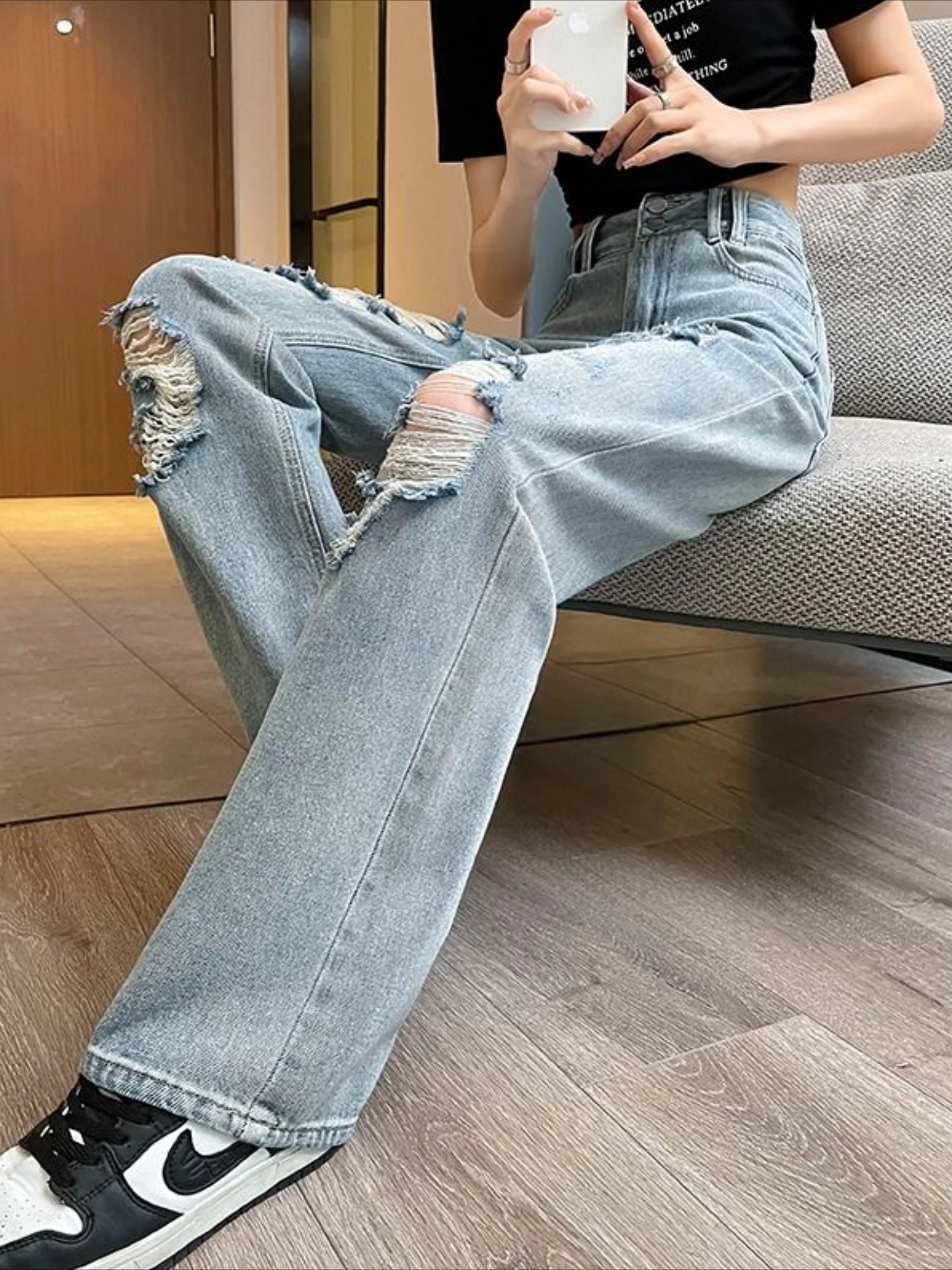 Women\'s with Holes Jeans Retro Blue Cowboy Pants for Woman High Waist Shot Straight Leg Torn Trousers Teenagers Do Old Baggy