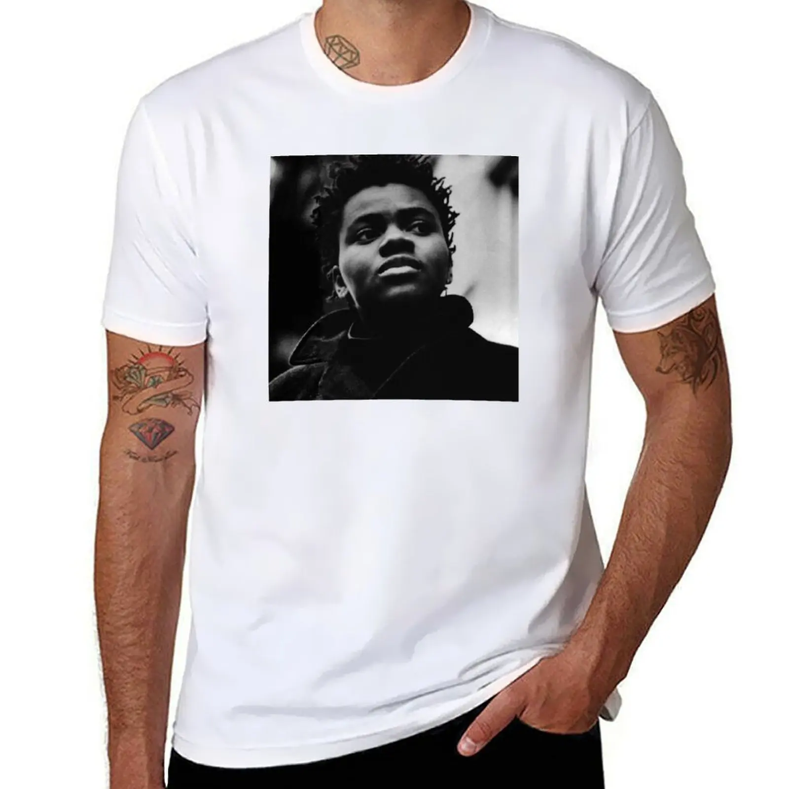 

Tracy Chapman T-Shirt anime tshirt man tshirt T-Shirt