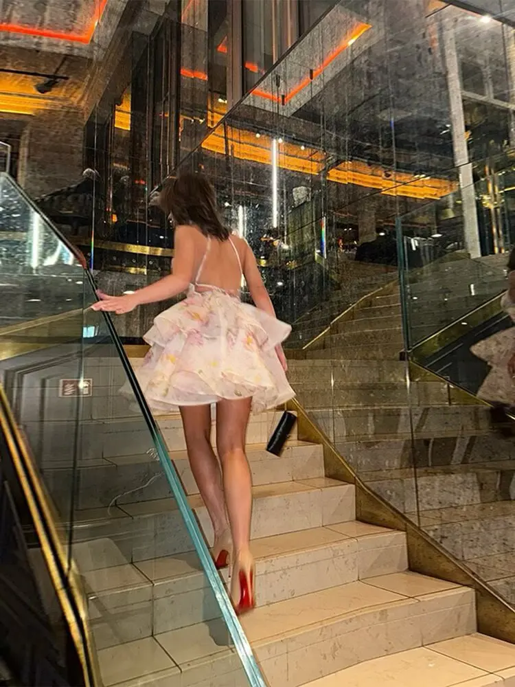 Francês floral chique com tiras mini vestidos femininos rosa impresso halter sem costas sem mangas em camadas verão férias festa senhoras vestido