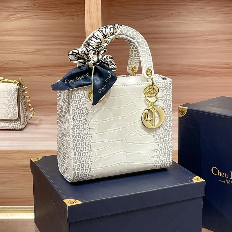 

Fashion Temperament Handbag Ladies Atmosphere Elegant Crossbody Crocodile Texture Ribbon Decoration Girls Hundred Shoulder Bag