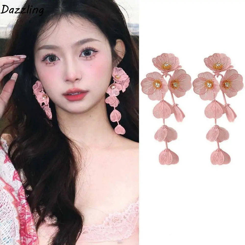 

Exaggerated Big Flower Long Tassel Earrings Light Luxury Advanced Sense Women Earrings Metal Temperament Stud Earrings Wedding