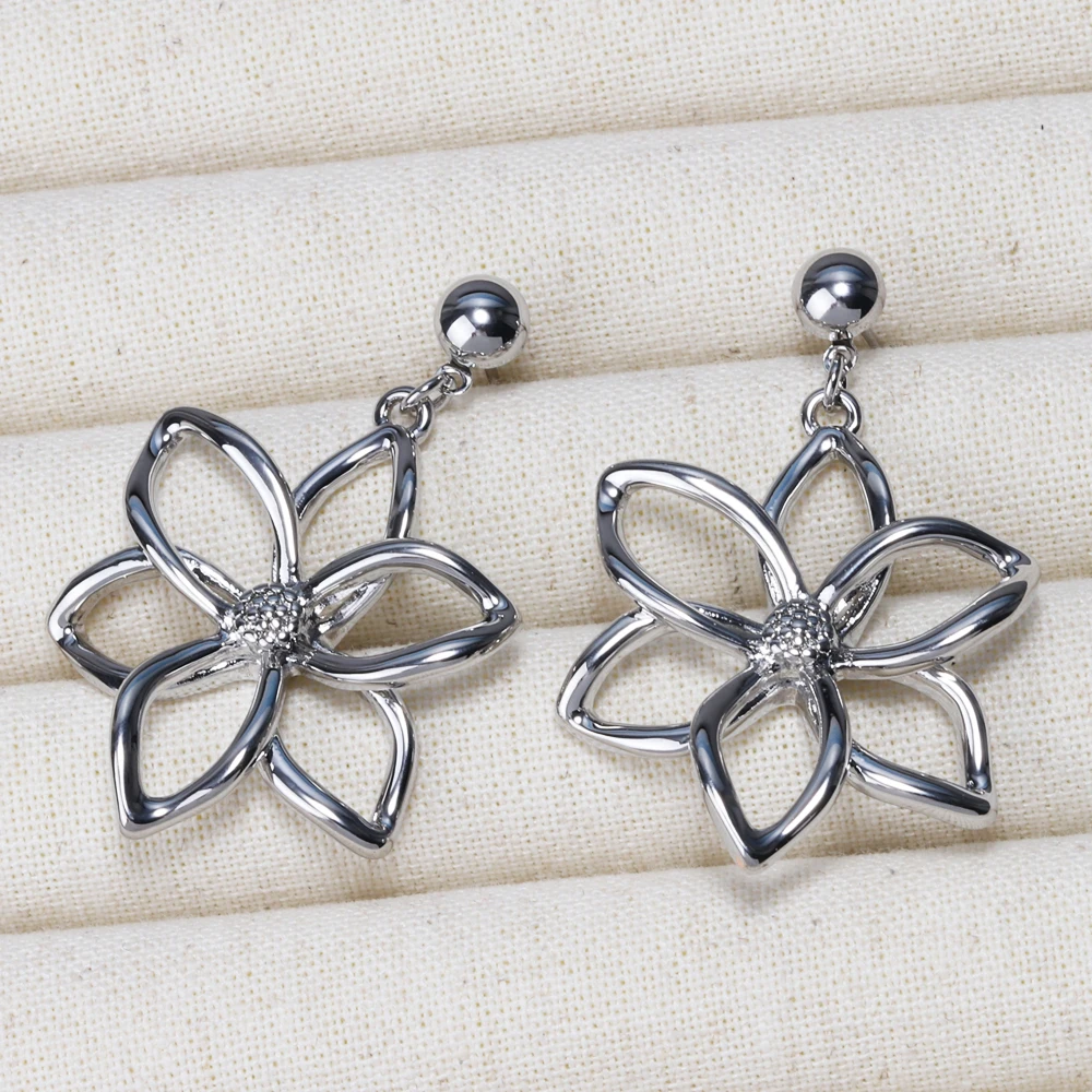 Hollow Out Flower Hoop Brincos para Mulheres, Metal Minimalista, Dourado, Feminino, Menina, Joalheria Diária, Acessórios Presente, Boa Qualidade