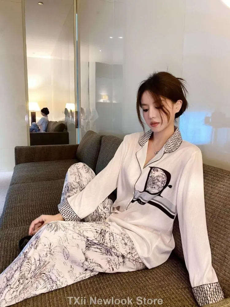 Ice Silk Pajamas Women\'s Spring and Autumn High-end Fashion New Casual Summer Thin Long-sleeved Autumn Home suit Outer Wearing