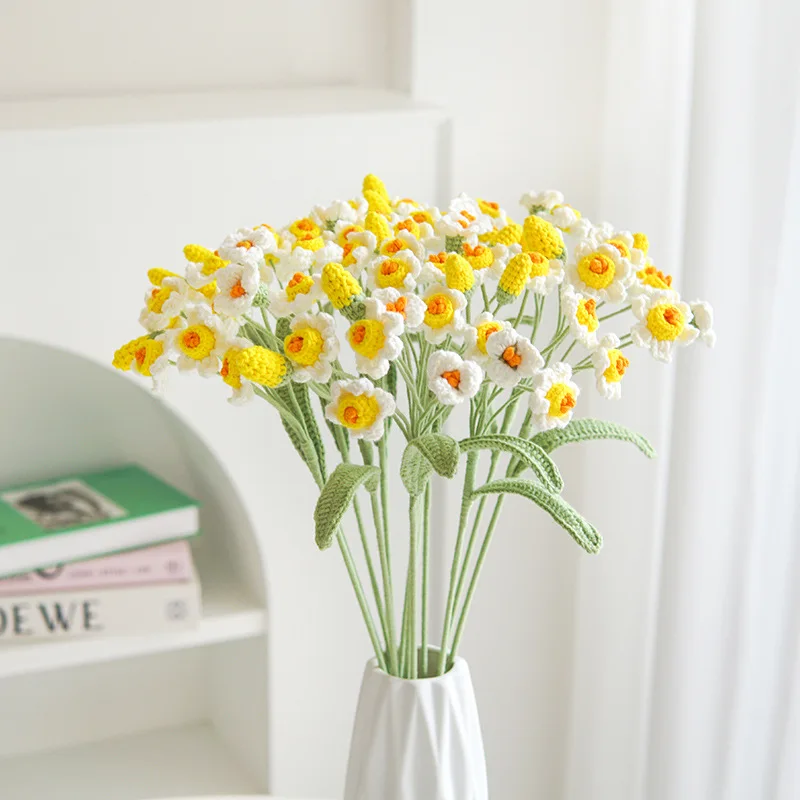 

Handmade Crochet Daffodil Flowers Bouquet Plants Knitted Artificial Forever Flowers Best Gift Office Desk Home Decorations