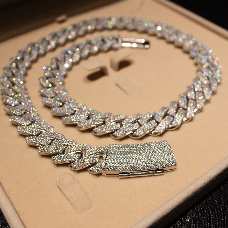 Hugely Popular 925 Sterling Silver Iced Out 18mm Moissanite Cuban Link Chain