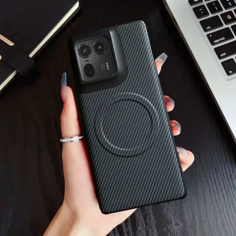 حافظة مغناطيسية لهاتف موتورولا موتو إيدج 60 50 60S S50 Pro Fusion Ultra جلدية من ألياف الكربون غطاء نسيج لـ Magsafe Chagre Shell