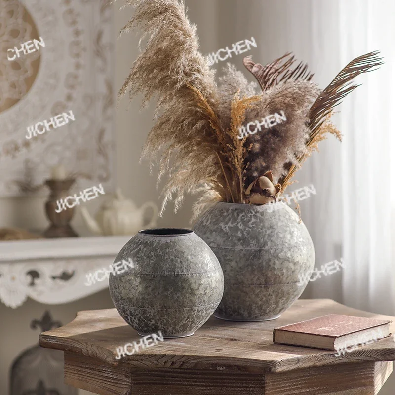 

XHX Vintage Globe-Shaped Iron Vase, Weathered Metallic Gray, Lightweight Decorative Sphere Planter, Rustic Modern Home Garden De