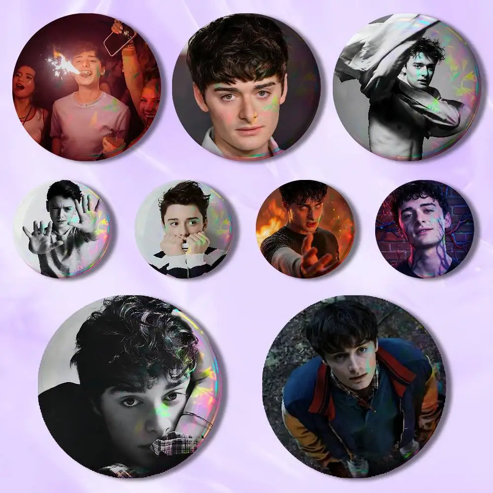N-Noah S-Schnapp Actor 58mm 44mm HD Print Brooch Badges Pretty Derby Round Display Brooches Lapel Pins