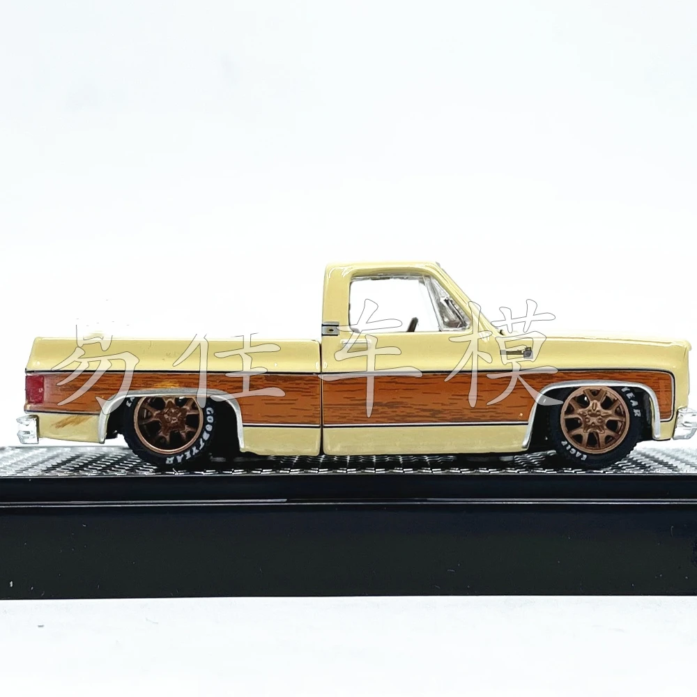 M2 モデル 1:64 1979 ピックアップ トラック シミュレーション合金車モデル コレクション