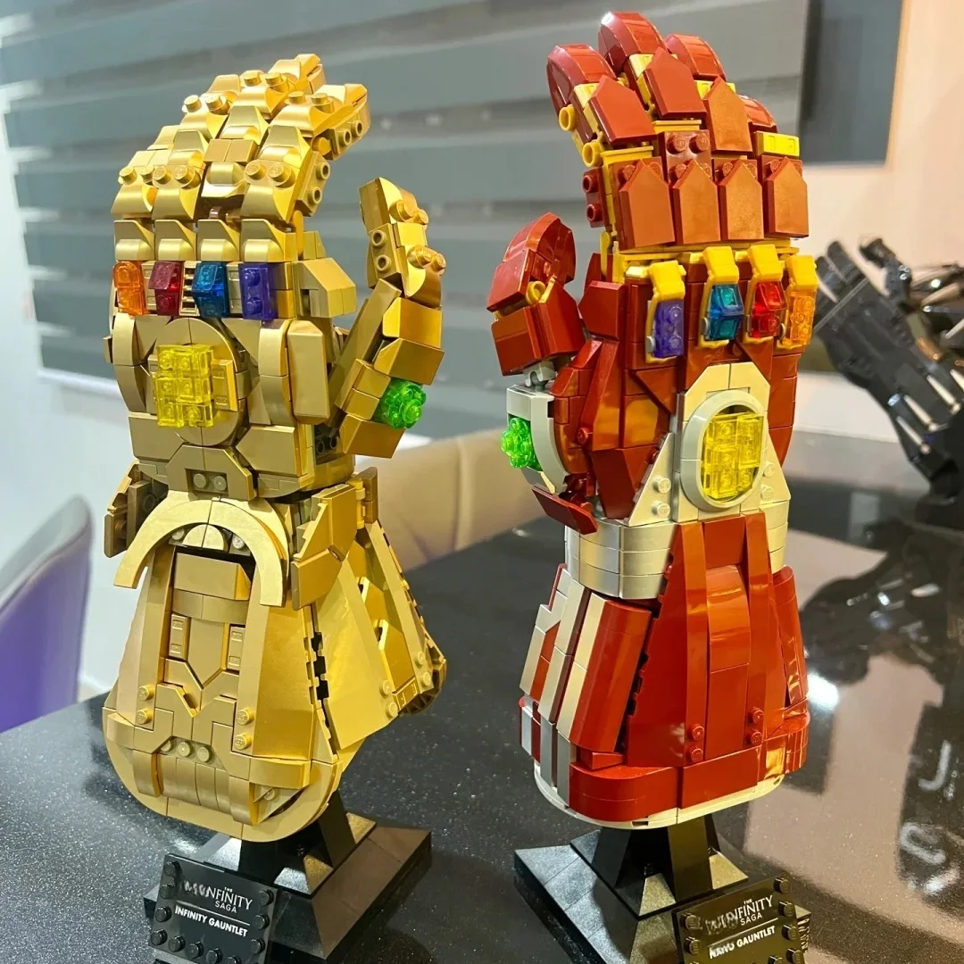 

675 pieces of desktop decoration nano gloves superhero building block set model DIY gift suitable for children and adults