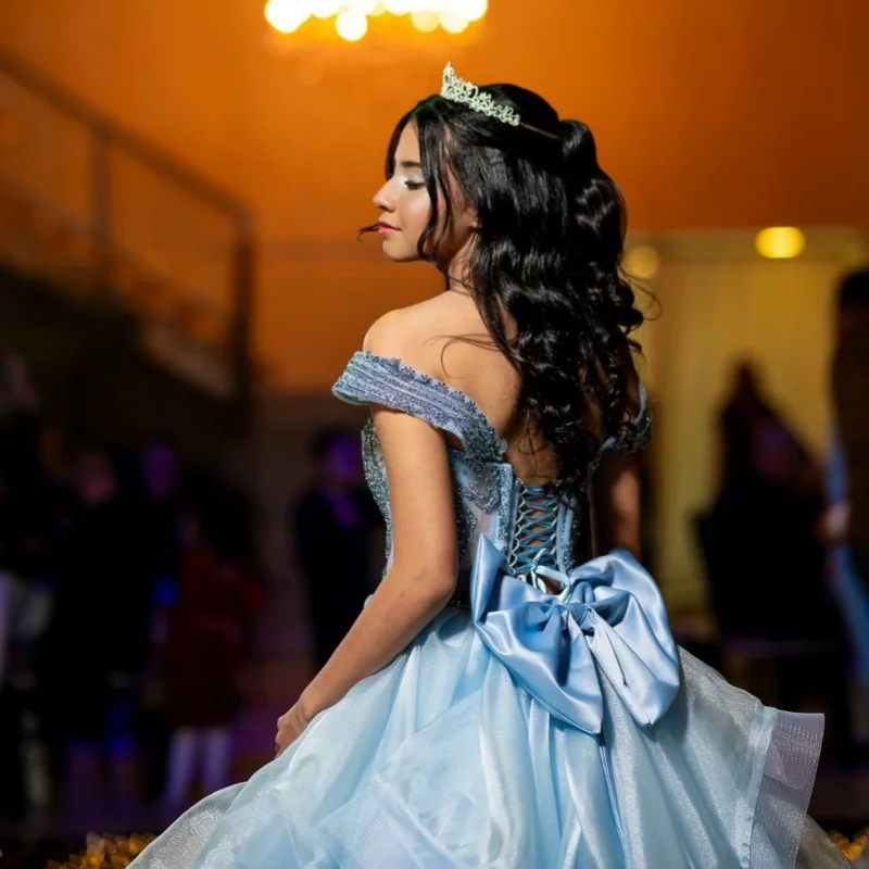 Simple blue Quinceanera Dress off-shoulder Lace layering glitter crystal decal Tull Bow vestidos de 15 Quinceanera ﻿Customized