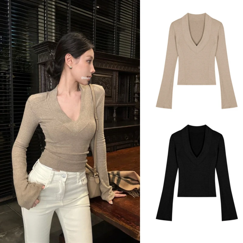 

New 2024 brushed bottoming top basic Korean v-neck shoulder pads sexy ladies Spring and Autumn Slim micro flare sleeve tops