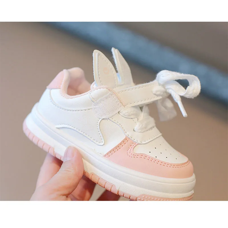 Hot Sales 2023 Cute Baby First Walkers Comfortable Sneakers Lovely Infant Tennis Toddlers Classic Sports Boys Girls Casual Shoes