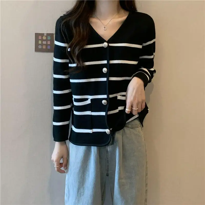 Women Spring Autumn Sweaters V-neck Stripe Knitted Cardigan Fashion korean Long Sleeve Casual Loose Short Tops Cardigans Sweater