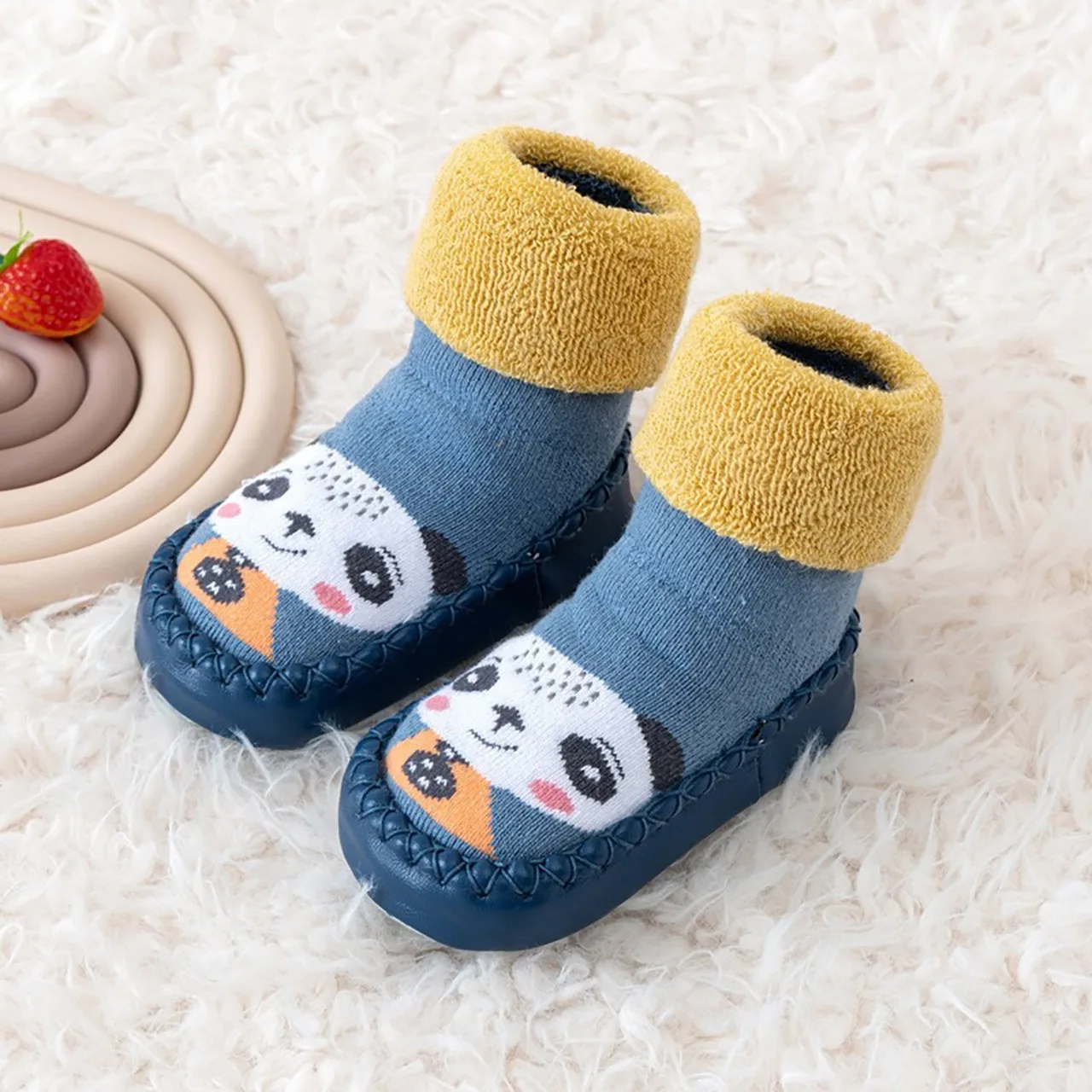 

Обувь на мягкой подошве для новорожденных, зимние теплые детские плюшевые носки средней длины, водонепроницаемые противоскользящие носки из искусственной кожи, кроссовки для новорожденных