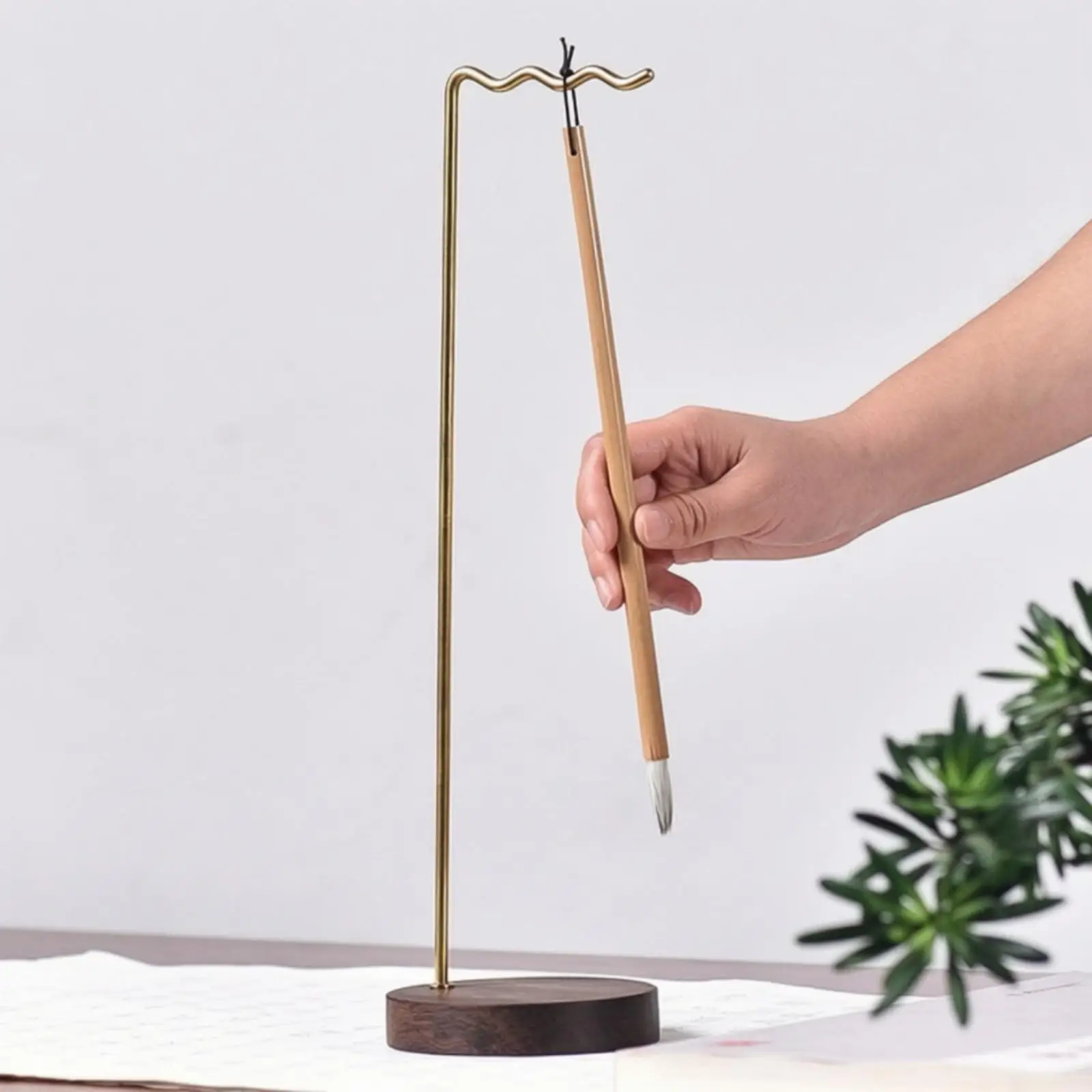 Chinese Brush Hanger Wood Base Brass Arm Pen Stand for Artist Paintbrush Storage Organizer